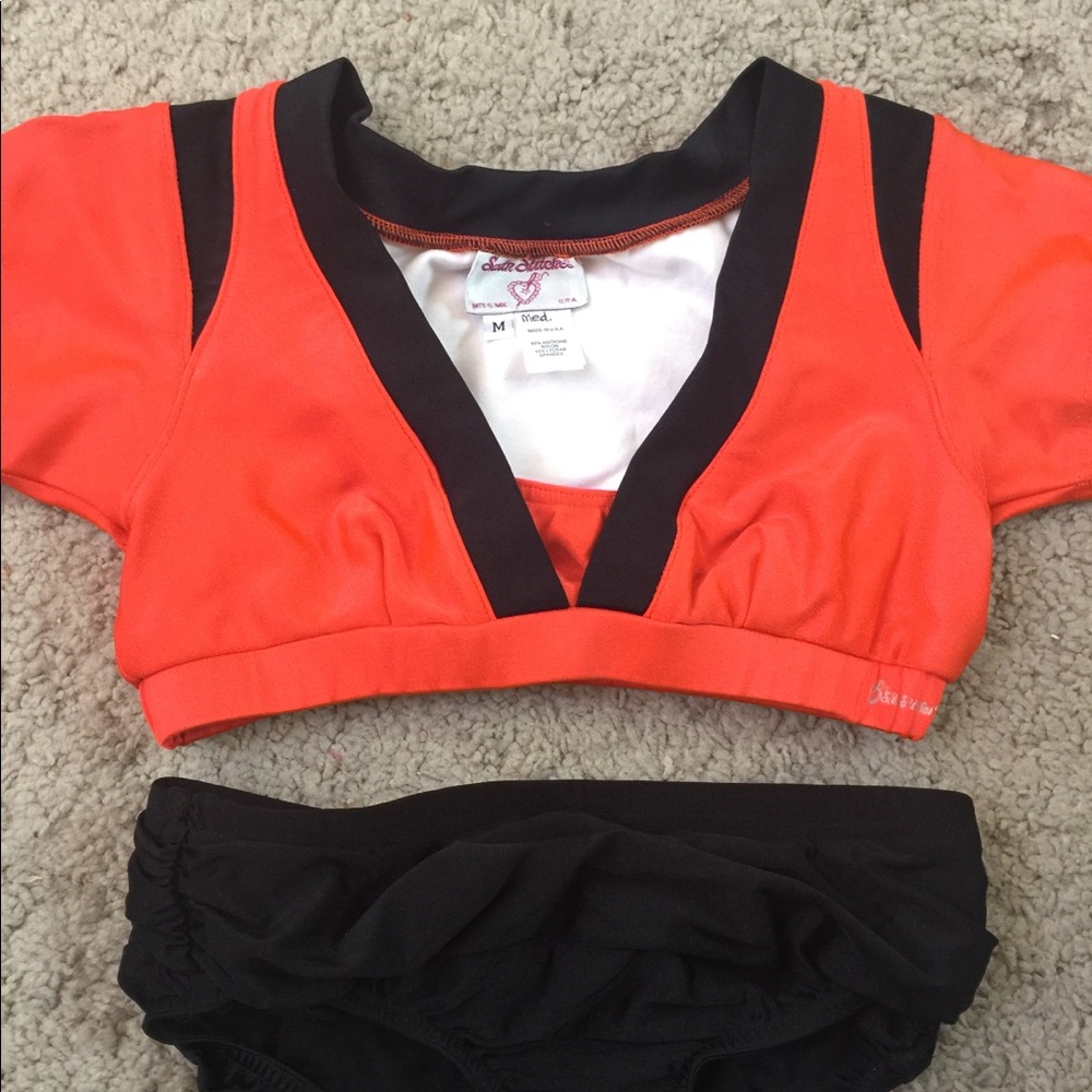 Ladies M dance exercise  NFL tryout pageant outfit
